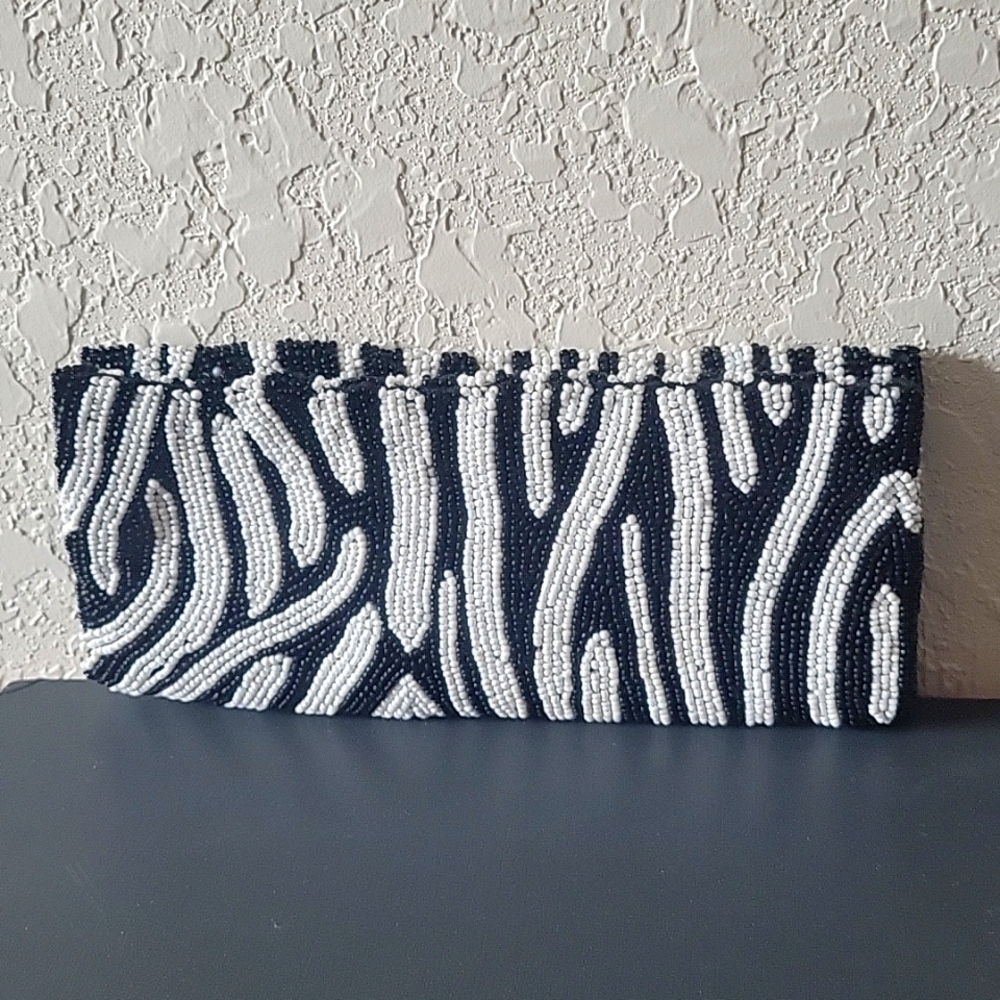 Beaded clutch 2025 trend animal print zebra